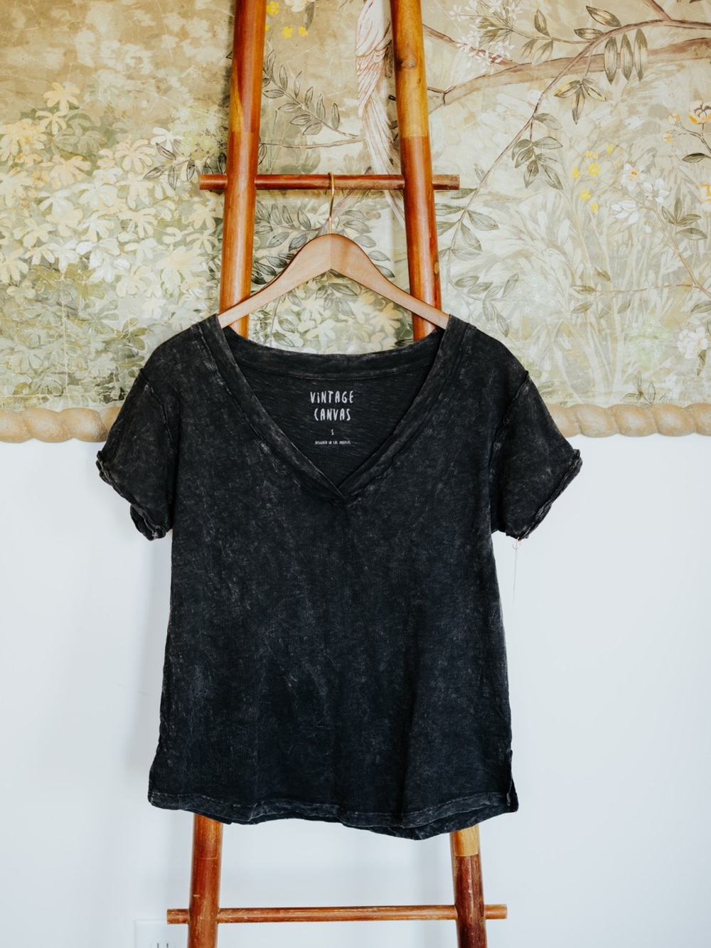 Promesa Vintage Wash Women’s V Neck Top NWT